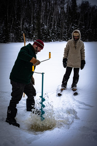 Icefishing02.jpg