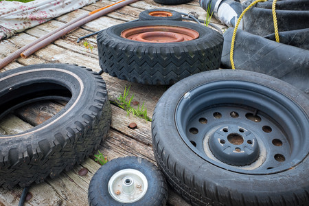 oldtires.jpg