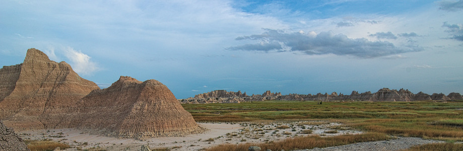 badlands02.jpg