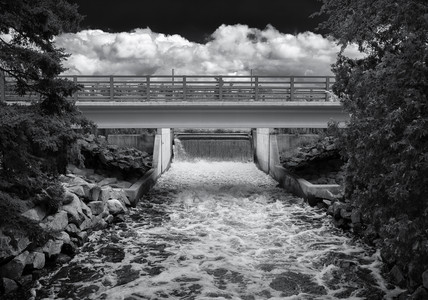 pattisondam.jpg